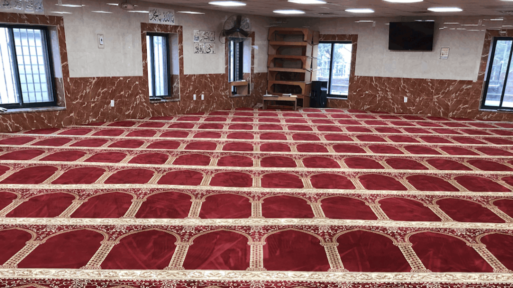 RED Mosque Carpet