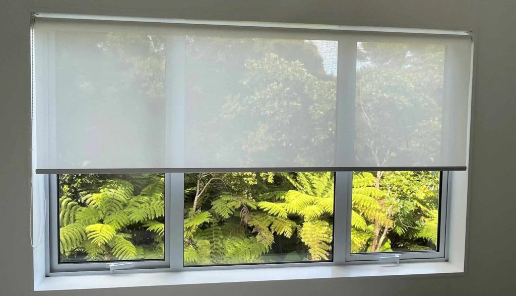 Acquire Best Sunscreen Roller Blinds In UAE