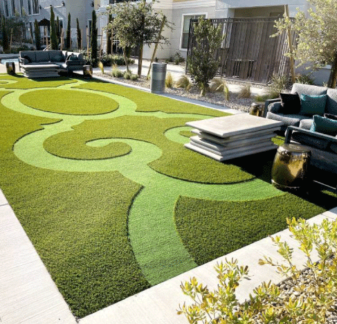 Artificial Turf Design in Different Shade At Floor Center