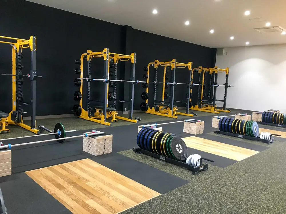 Customized gym flooring designs for Dubai gyms