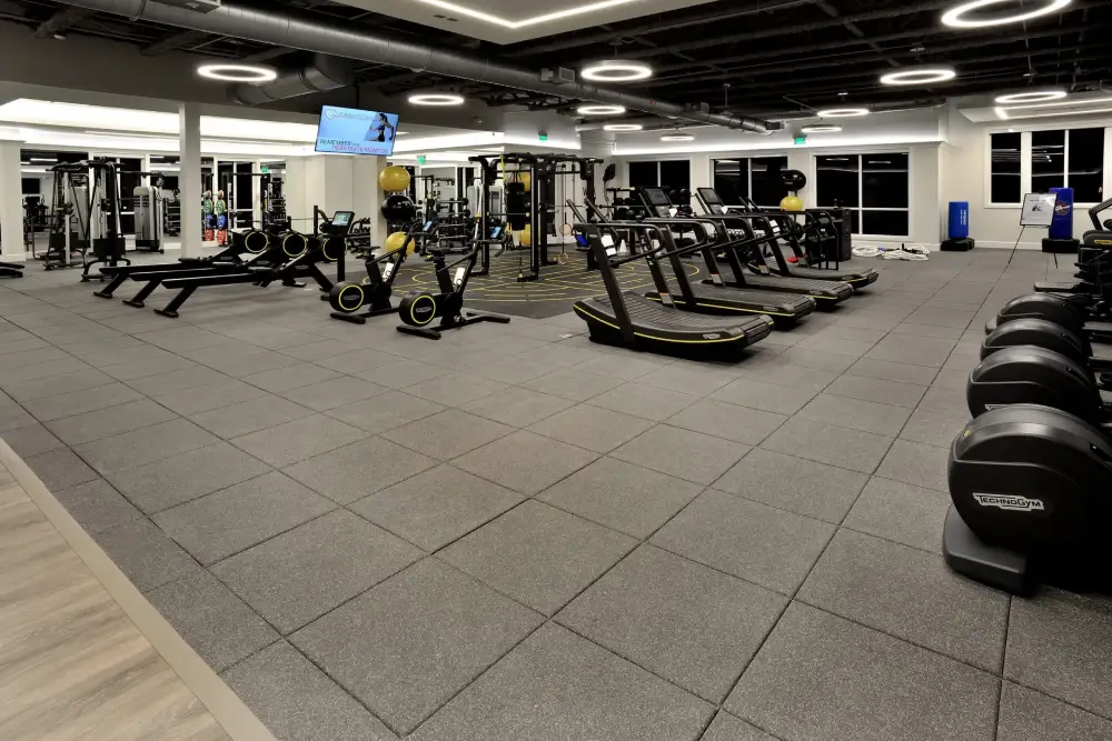Durable commercial rubber mats for fitness studios Dubai