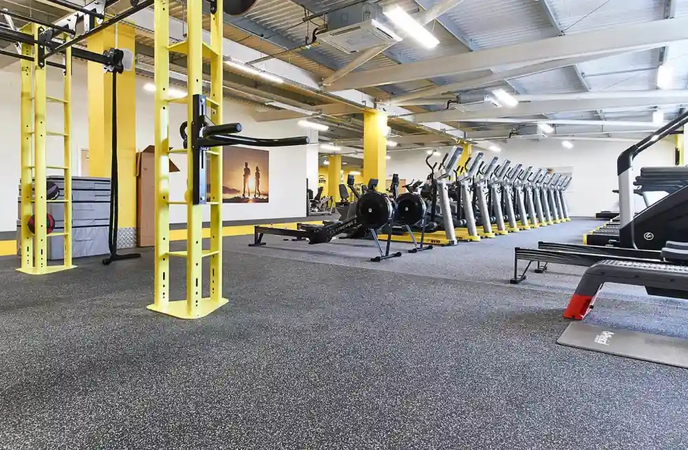 Heavy-duty commercial rubber flooring in Dubai gyms